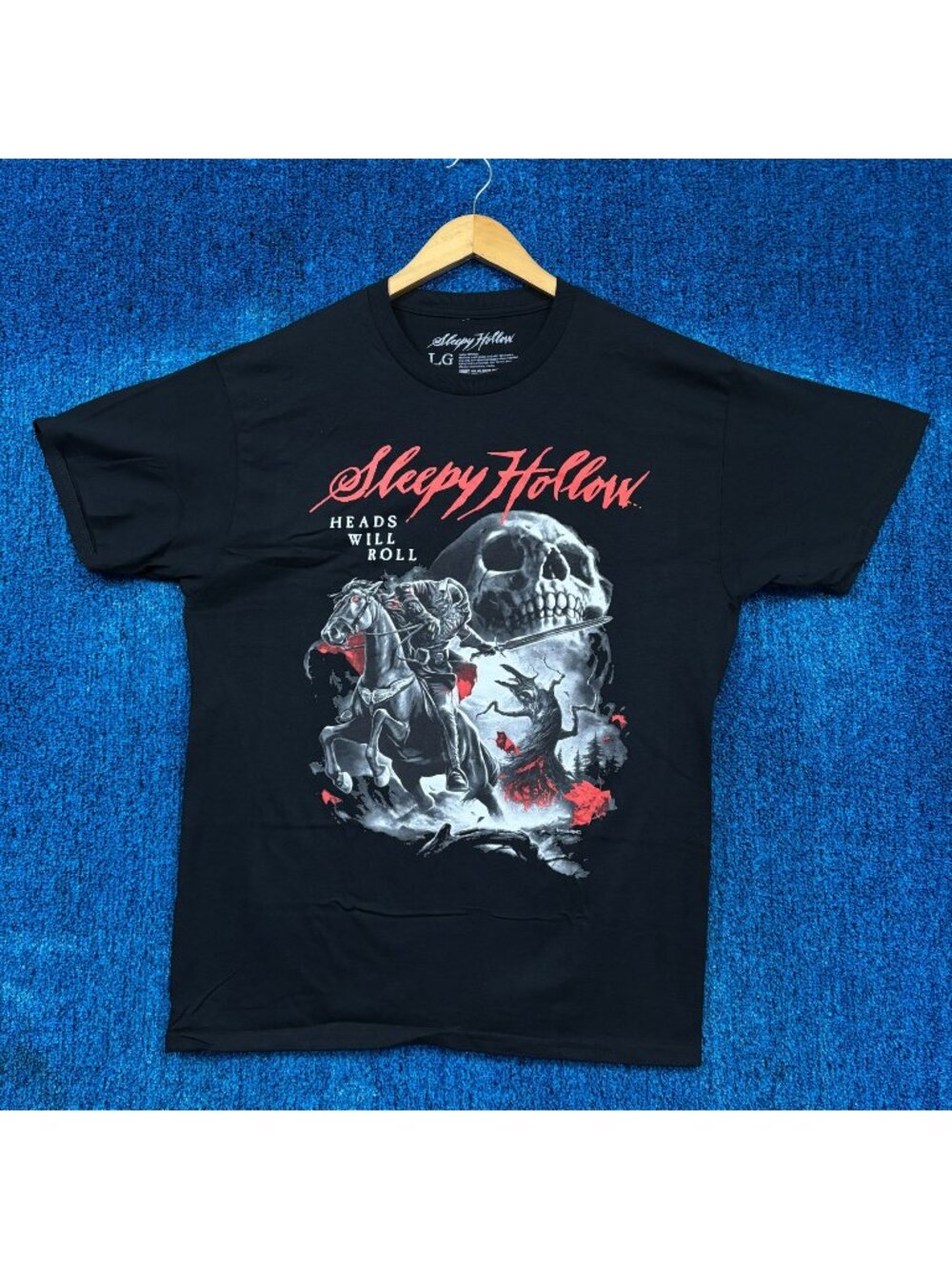 Sleepy Hollow “Heads Will Roll” Graphic T-Shirt Size Large
